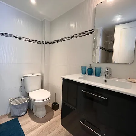Charmant Duplex, Proche Plage Et Commerces A Saint-jean-de-luz, Ideal Pour Des Vacances Reussies! - Fr-1-239-861 *